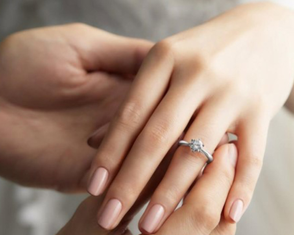Craft Your Unique Engagement Ring: I-PRIMO Semi-Order Guide