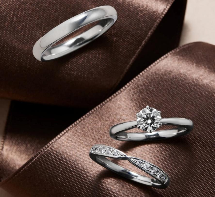 Brilliance engineered to last a lifetime: I-PRIMO's exclusive Hard Platinum formulation possesses a natural, high-purity radiance that shines 'white to the core'.