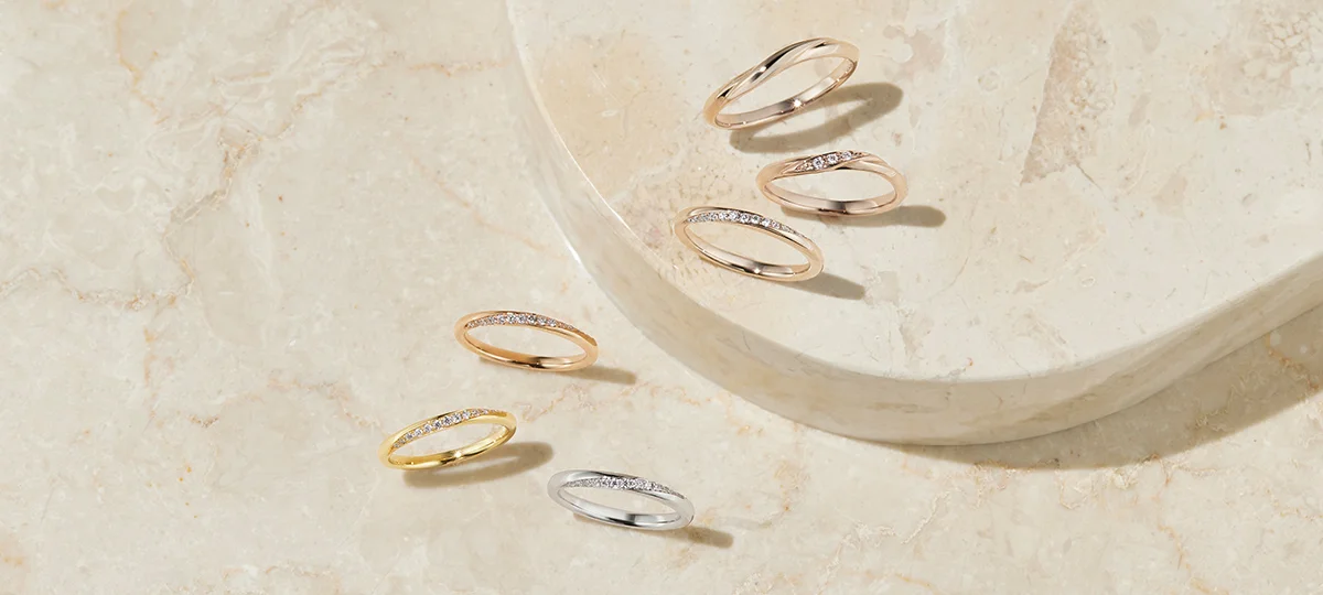 Pale Brown Gold wedding band Hong Kong collection – neutral-warm tone positioned between platinum and rose gold.