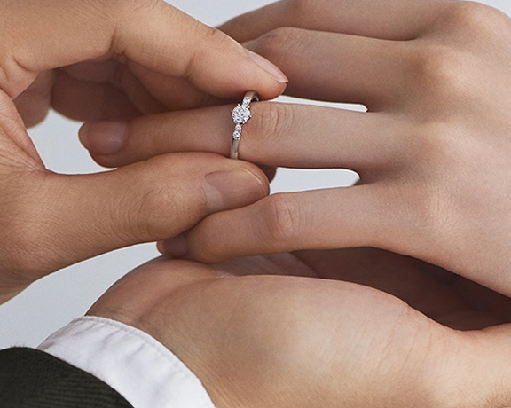  Engagement Ring Guide 訂婚戒指指南